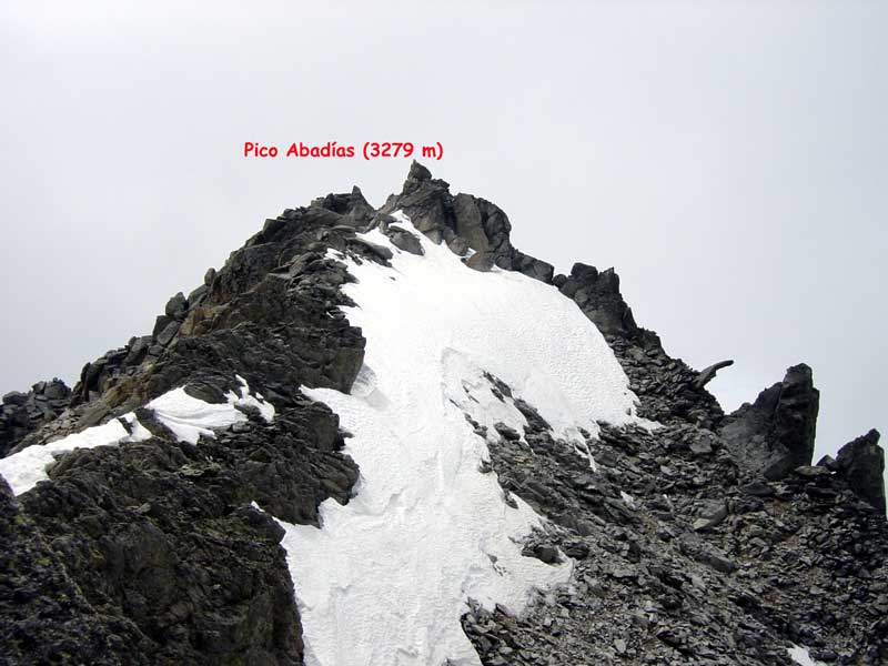 Pico Abadías (3279 m)