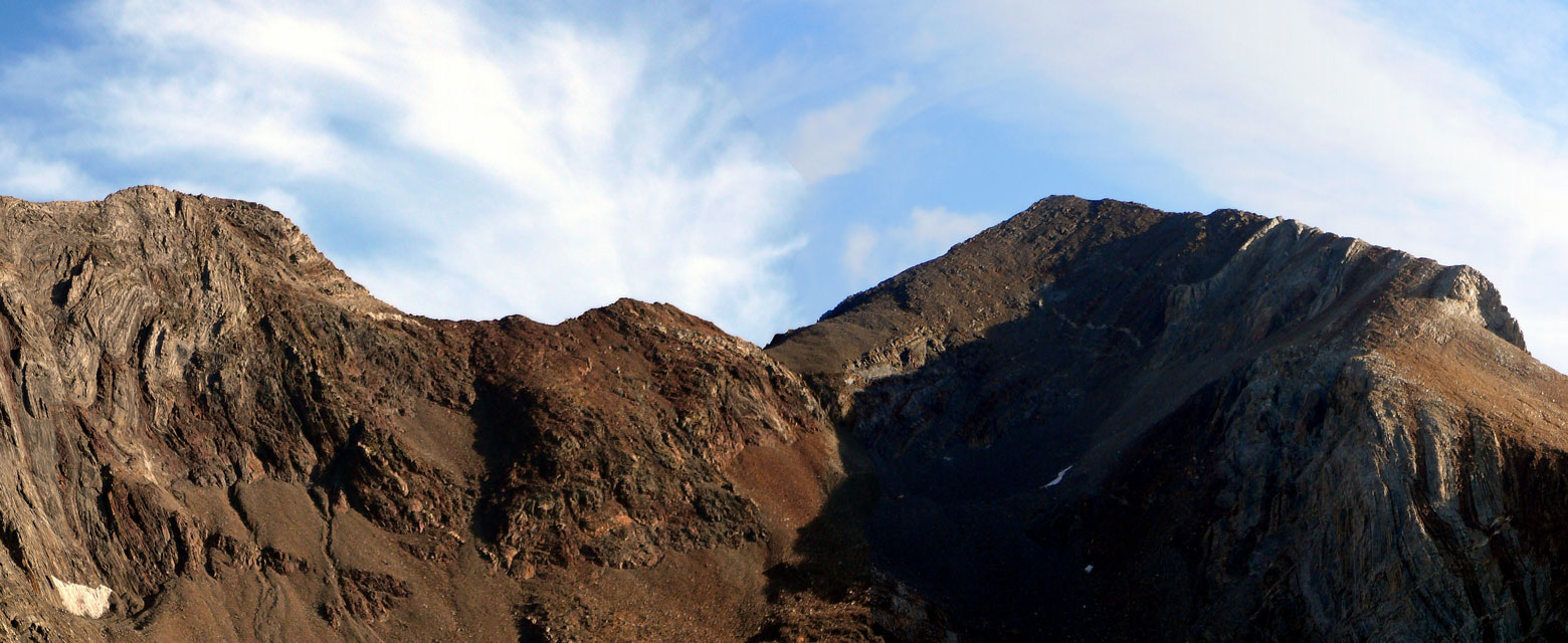 la cima de la Tuca de Llardaneta (3311 m)