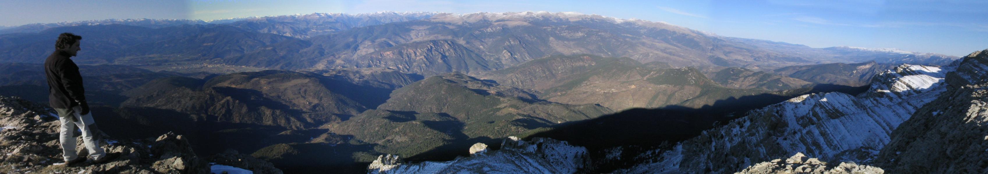 Les vistes del Pirineu des del cim
