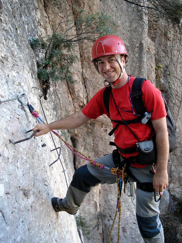 El Jaume al final del primer tramo de escalones.