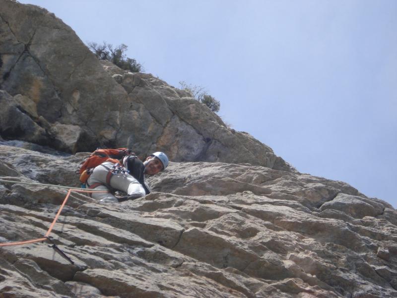 quedando algunos metros a la derecha