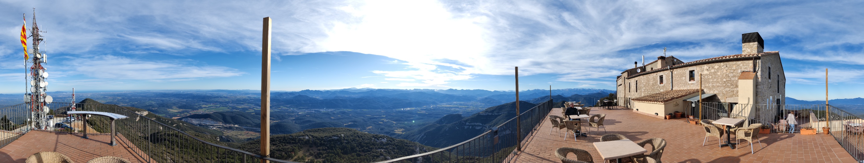 Vistas desde la terraza del bar del Santuari de la Mare de Déu del Mont