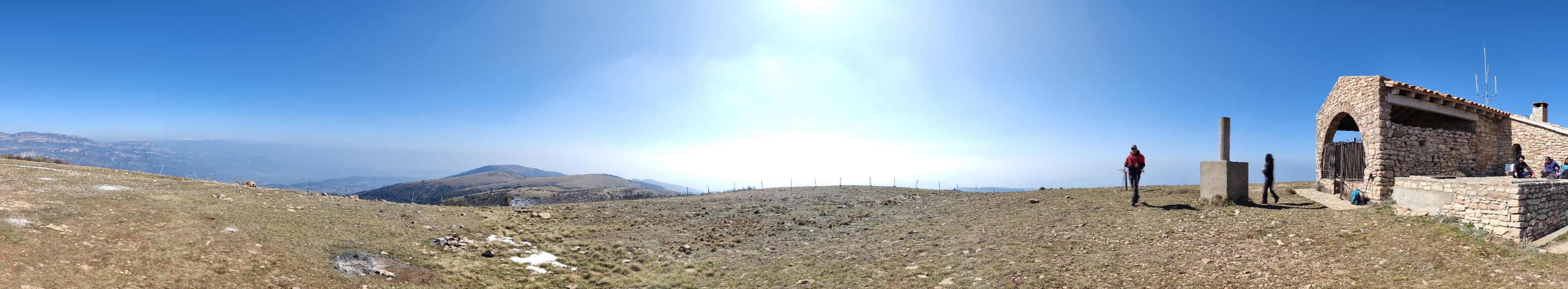 Vistas desde la cima de Sant Mamet (1391 m)