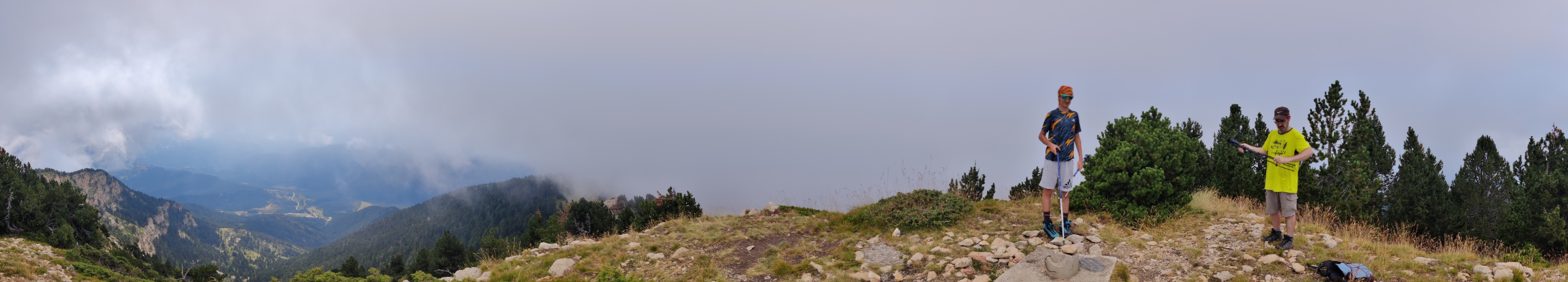 Vistas desde la cima del Serrat Voltor (2282 m)