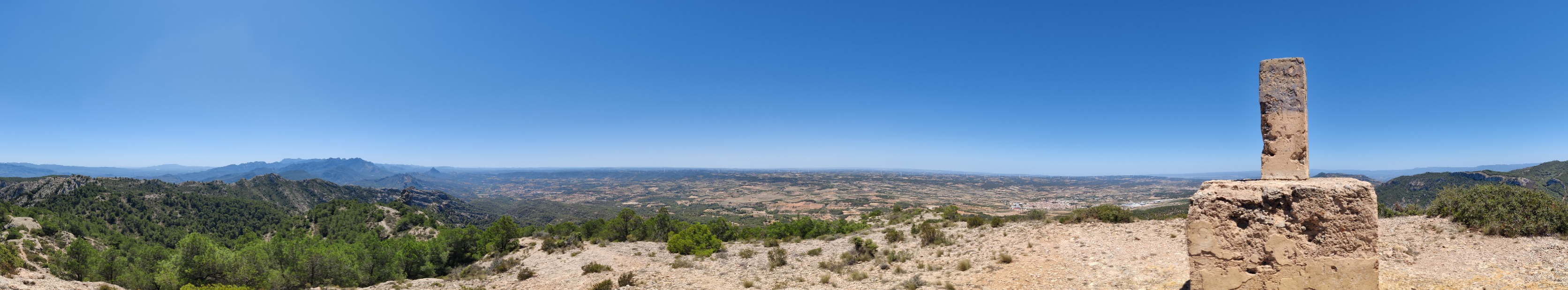 Vistas desde la cima del Puig Cavaller (706 m)