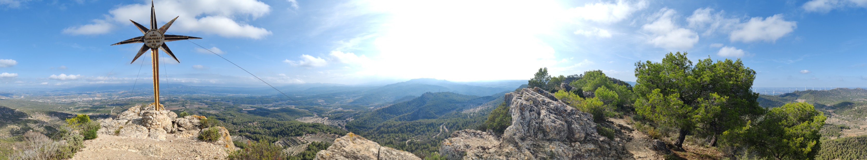 Vistas desde la cima de l'Estel (489 m)