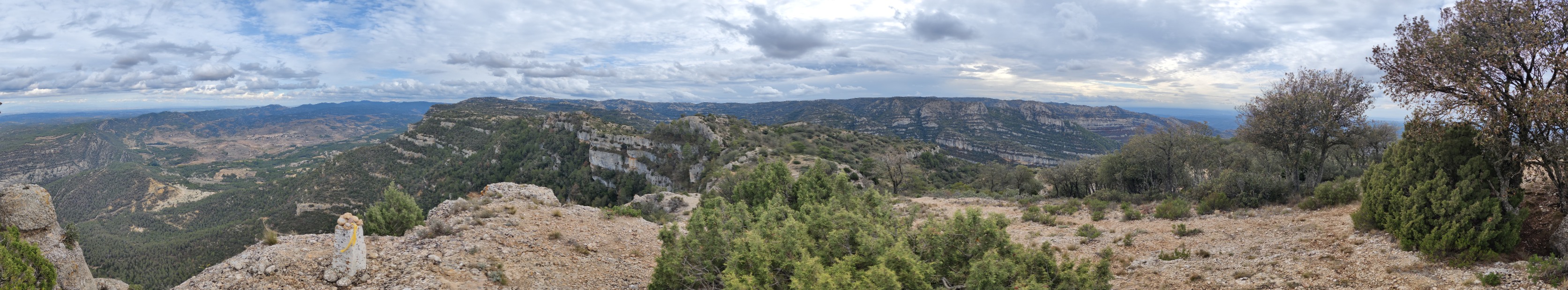 Vistas desde la cima de la Punta dels Pins Carrassers (1062 m)