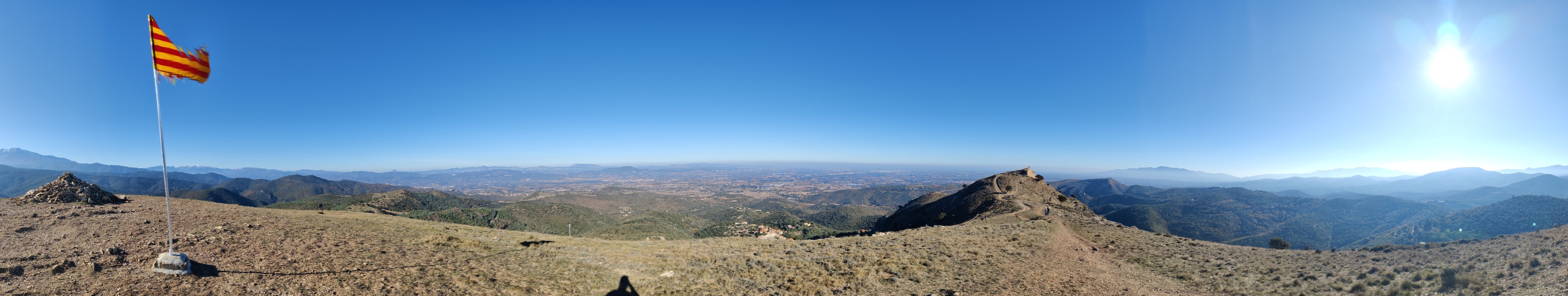 Vistas desde la cima de Sant Martí de la Roca (522 m)
