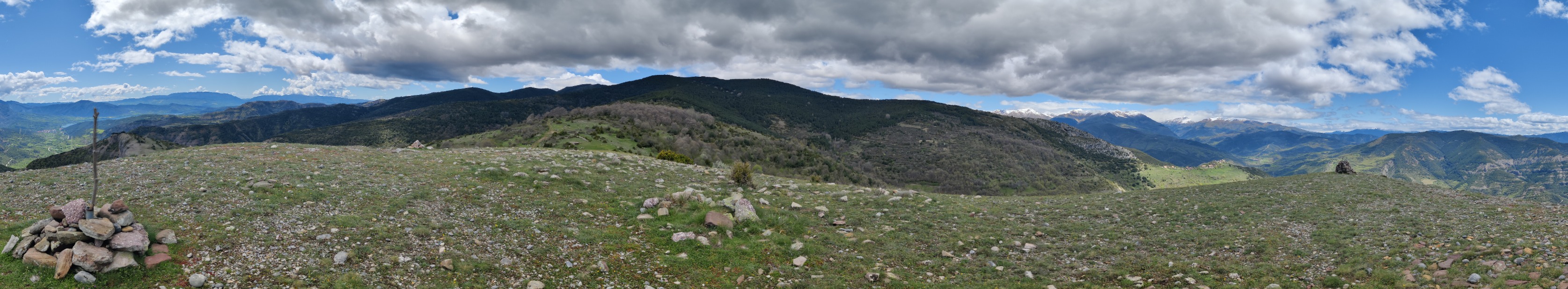 Vistas desde la cima de El Codó (1327 m)