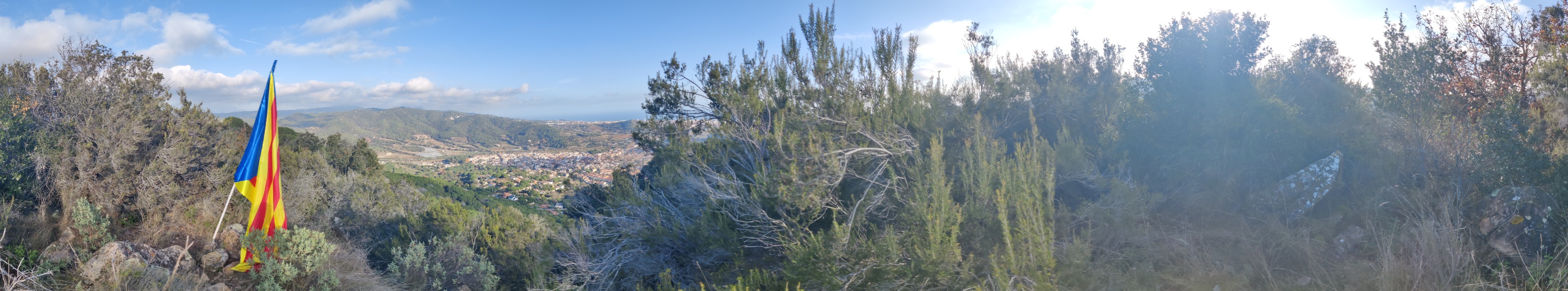Vistas desde la cima de El Pujolar (332 m)
