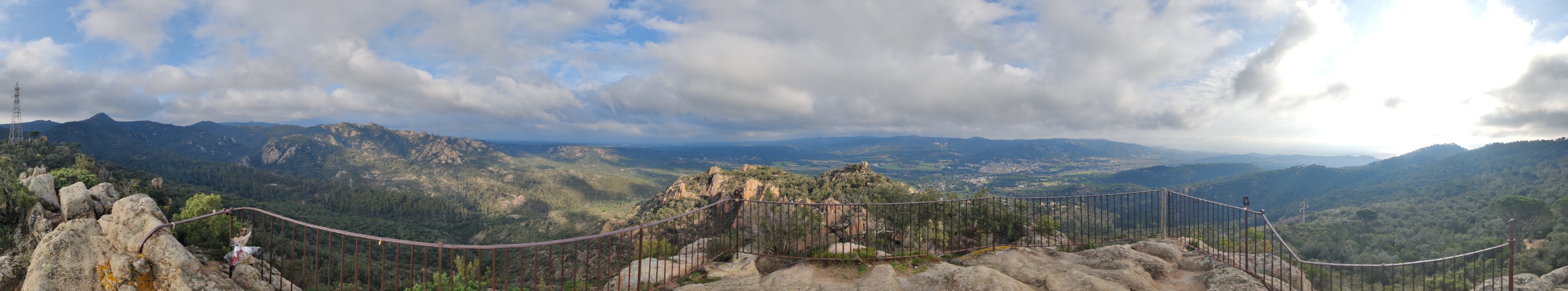 Vistas desde la cima de El Mirador (Pedralta) (283 m)