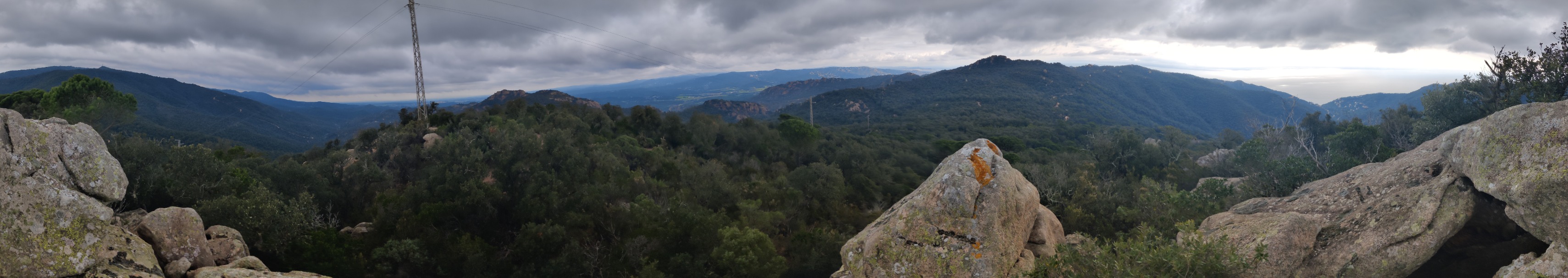 Vistas desde la cima del Puig de Sant Baldiri (389 m)