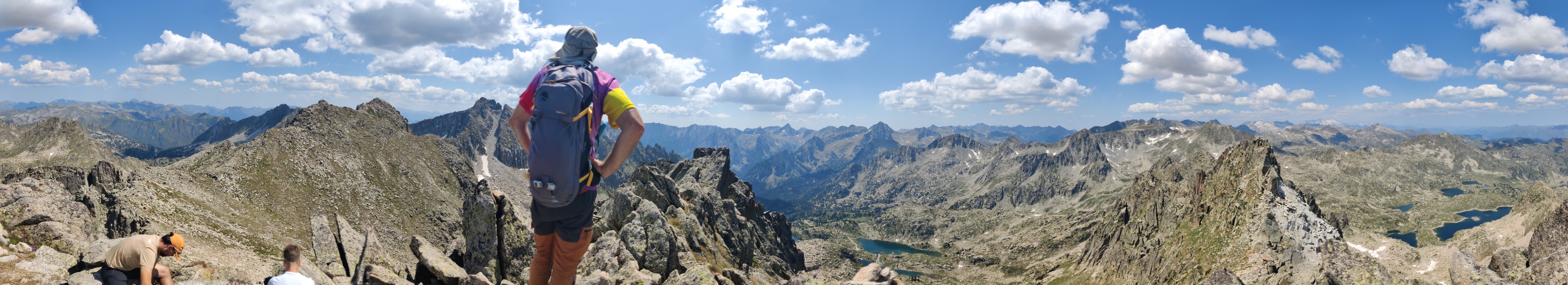 Vistas desde la cima del Pic de Saboredo (2830 m)